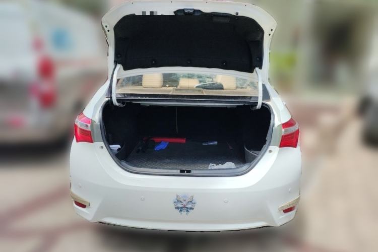 Used Toyota Corolla 2014 1.6L CVT GL-i Leather Edition Trunk