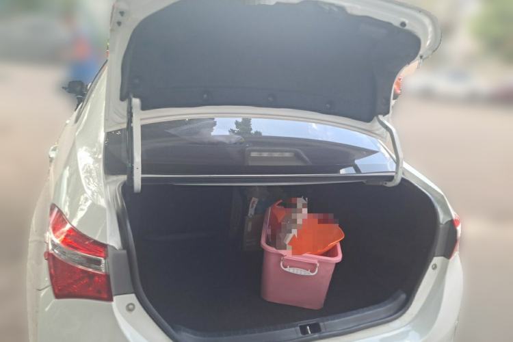 Used Toyota Corolla 2014 1.6L CVT GL-i Trunk
