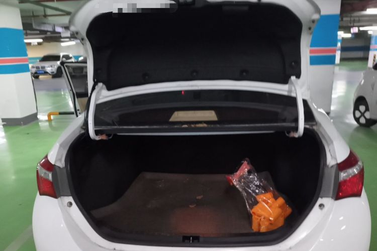 Used Toyota Corolla 2014 1.6L CVT GL-i Trunk