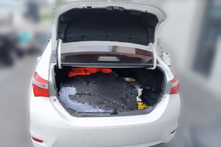 Used Toyota Corolla 2014 1.6L CVT GL-i Leather Edition Trunk