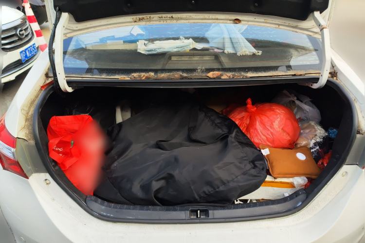 Used Toyota Corolla 2014 1.6L CVT GL-i Trunk