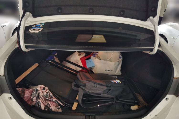 Used Toyota Corolla 2014 1.6L CVT GL Trunk