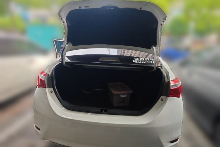 Used Toyota Corolla 2014 1.6L CVT GL Trunk