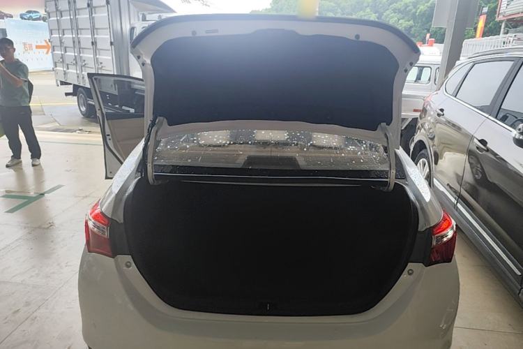 Used Toyota Corolla 2014 1.6L CVT GL-i Trunk