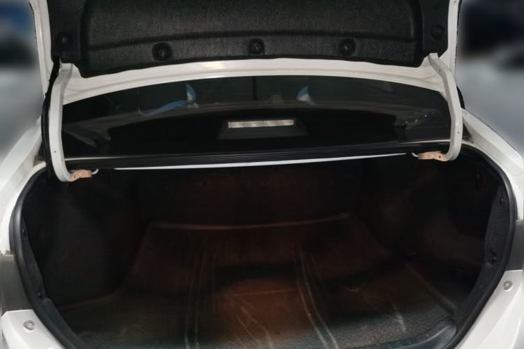 Used Toyota Corolla 2014 1.6L CVT GL-i Trunk