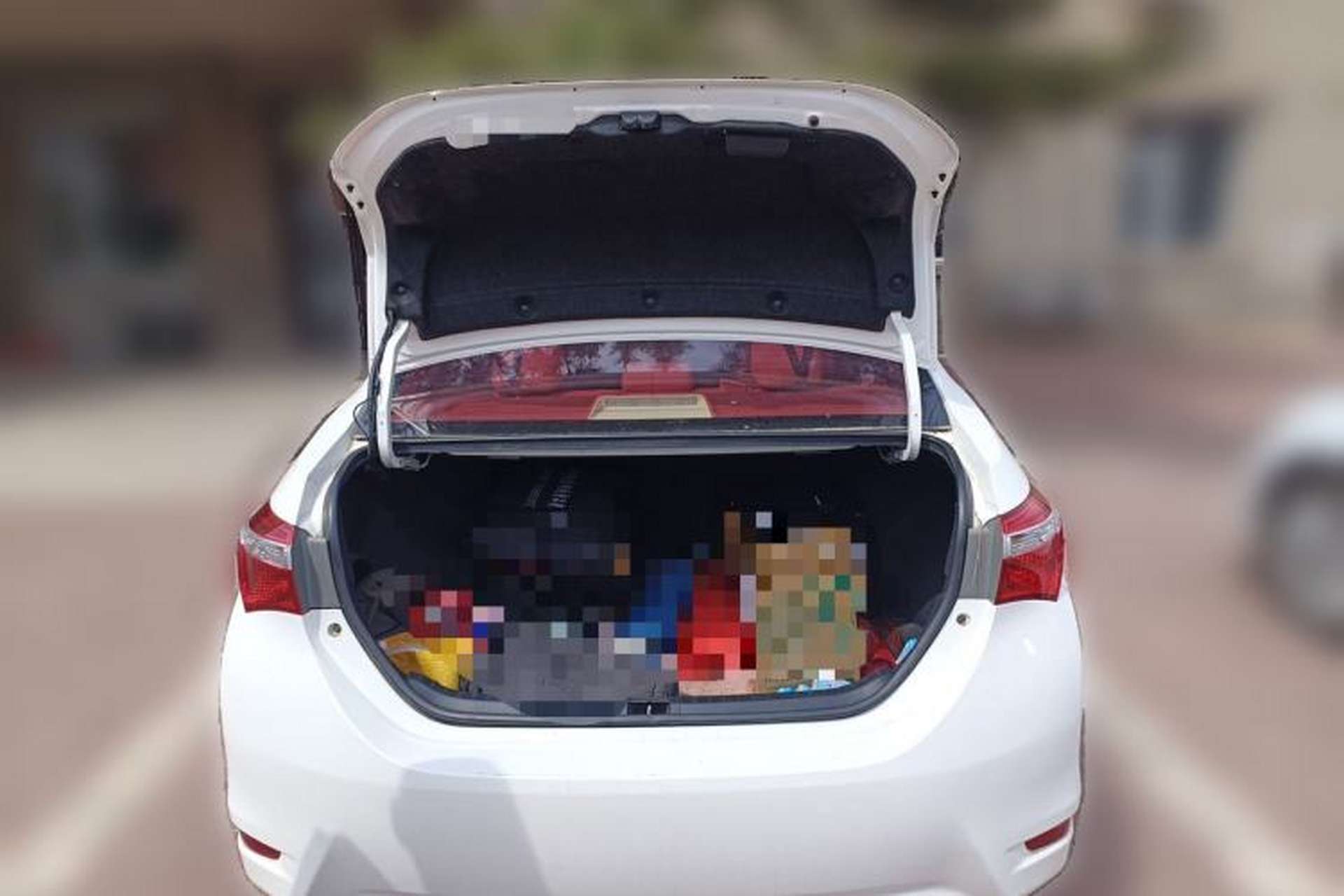 Used Toyota Corolla 2014 1.6L CVT GL Trunk