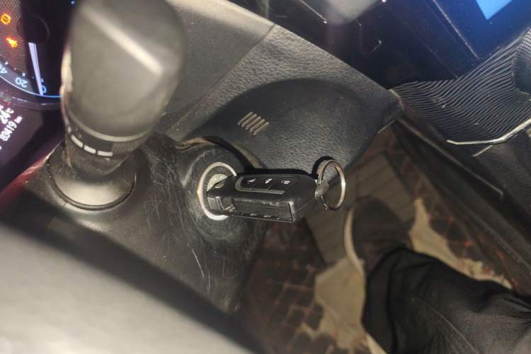 Used Toyota Corolla 2014 1.6L CVT GL-i Vehicle Key