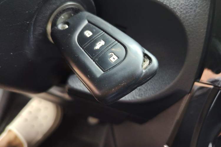 Used Toyota Corolla 2014 1.6L CVT GL Vehicle Key
