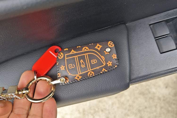 Used Toyota Corolla 2014 1.6L CVT GL Vehicle Key