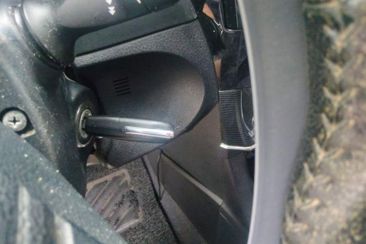 Used Toyota Corolla 2014 1.6L CVT GL-i Leather Edition Vehicle Key