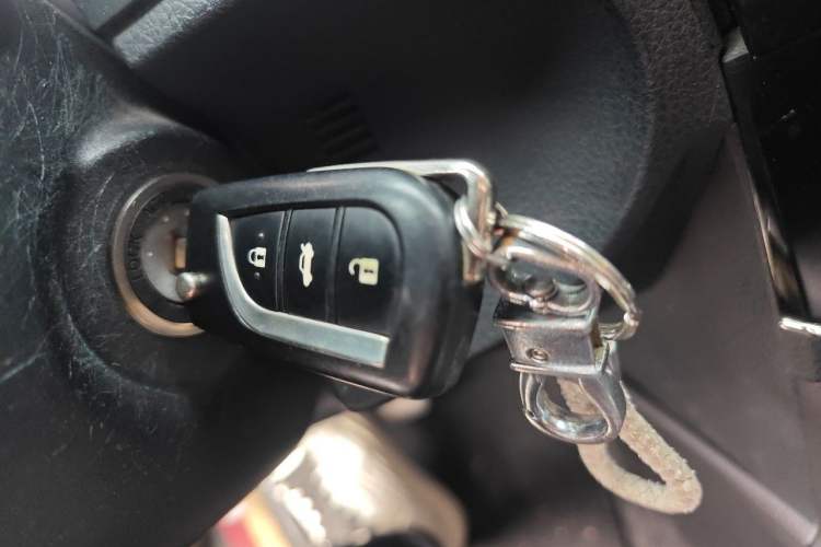 Used Toyota Corolla 2014 1.6L CVT GL Vehicle Key