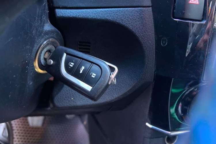 Used Toyota Corolla 2014 1.6L Manual GL Vehicle Key