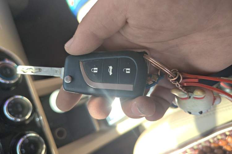 Used Toyota Corolla 2014 1.6L CVT GL Vehicle Key