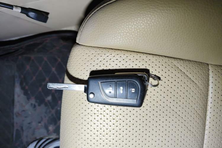 Used Toyota Corolla 2014 1.6L CVT GL Vehicle Key