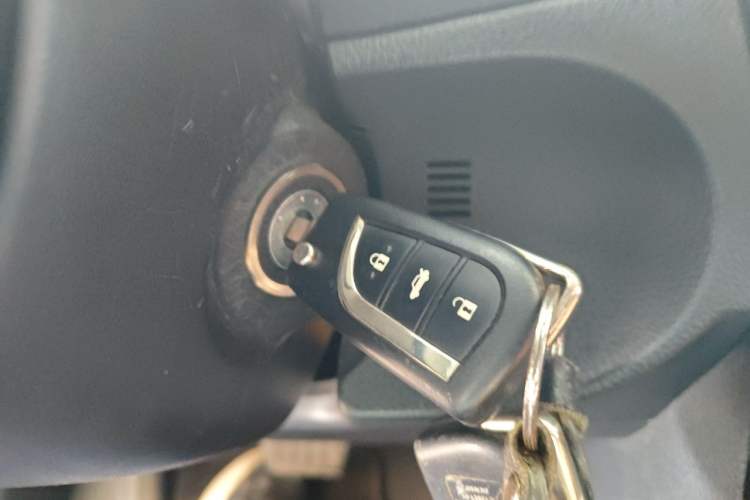 Used Toyota Corolla 2014 1.6L CVT GL Vehicle Key