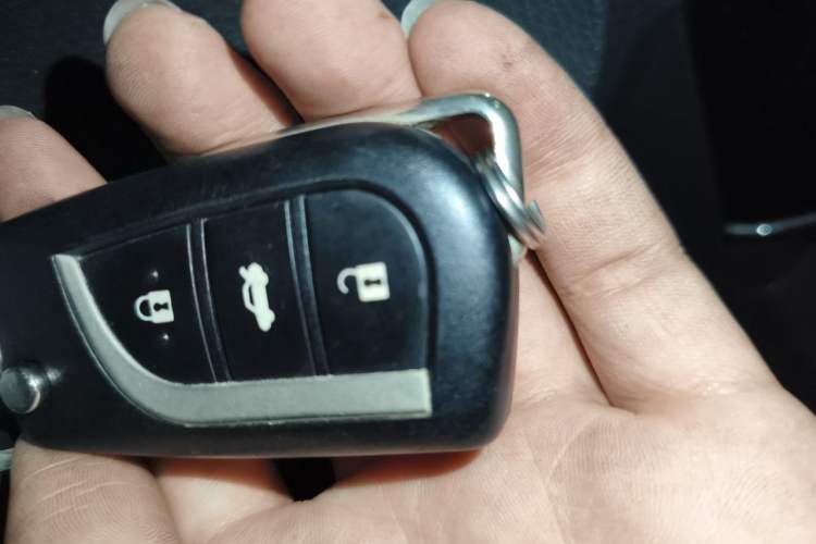 Used Toyota Corolla 2014 1.6L CVT GL Vehicle Key