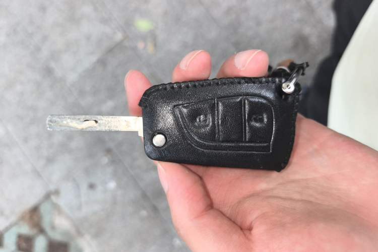 Used Toyota Corolla 2014 1.6L CVT GL Vehicle Key