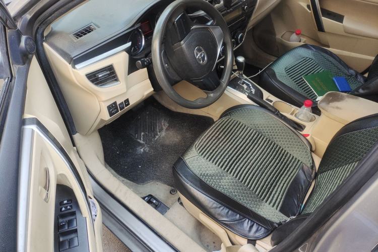 Used Toyota Corolla 2014 1.6L CVT GL-i Driver Seat