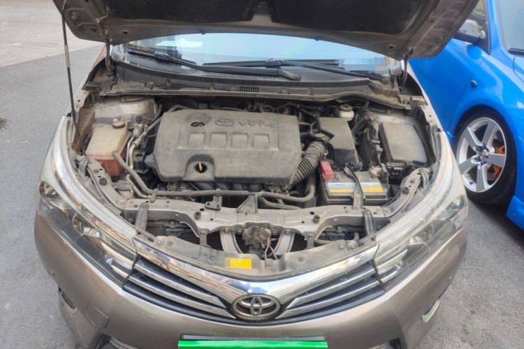 Used Toyota Corolla 2014 1.6L CVT GL-i Engine Bay