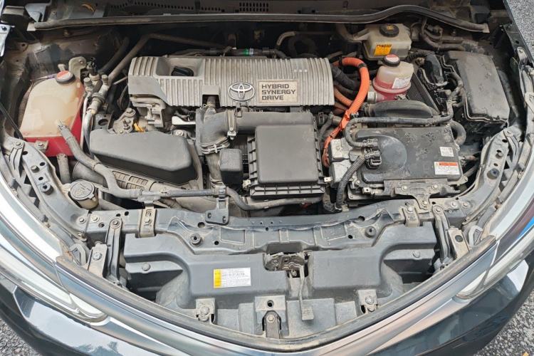 Used Toyota Corolla 2016 Dual-Engine 1.8L E-CVT Elite Edition Engine Bay