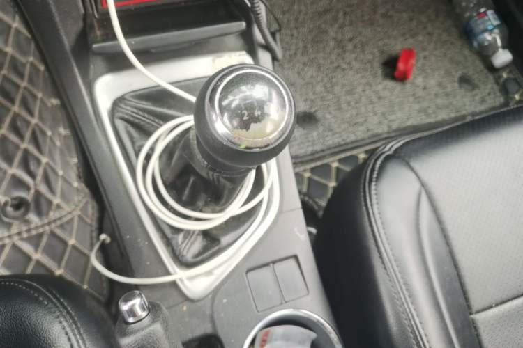 Used Toyota Corolla 2016 1.6L Manual GL-i Cool Edition Gear Lever