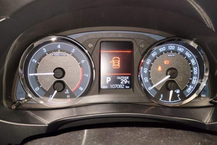 Used Toyota Corolla 2016 1.6L CVT GL-i Cool Edition Instrument Cluster