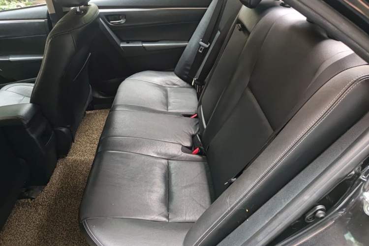 Used Toyota Corolla 2016 Dual-Engine 1.8L E-CVT Elite Edition Left Rear Seat