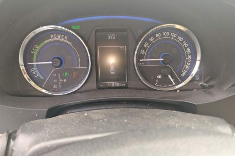 Used Toyota Corolla 2016 Dual-Engine 1.8L E-CVT Elite Edition Odometer Close Up