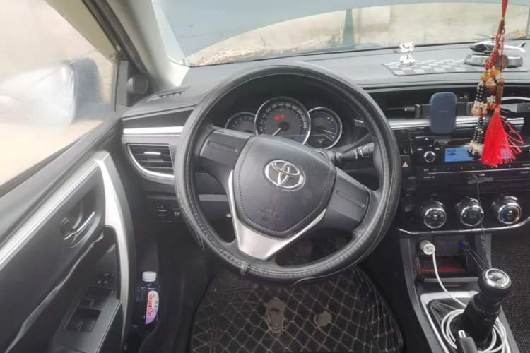 Used Toyota Corolla 2016 1.6L Manual GL-i Cool Edition Steering Wheel