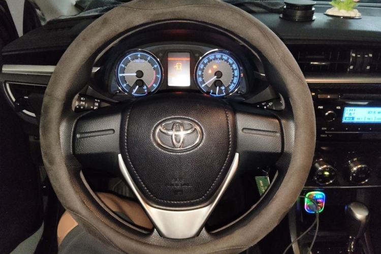 Used Toyota Corolla 2016 1.6L CVT GL-i Cool Edition Steering Wheel