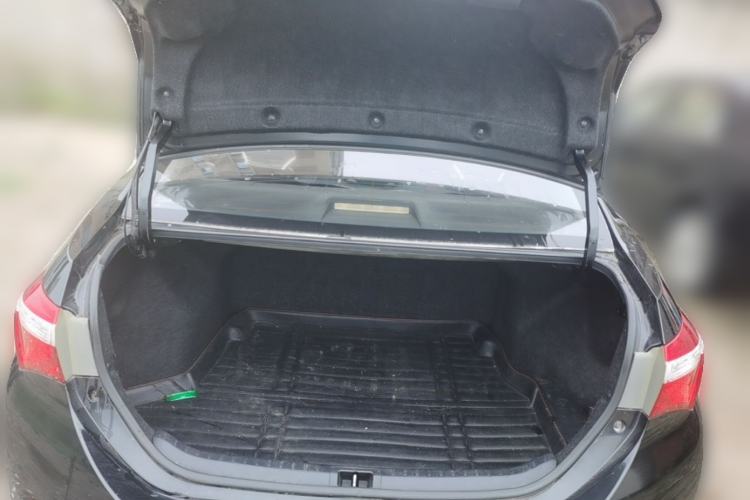Used Toyota Corolla 2016 1.6L Manual GL-i Cool Edition Trunk