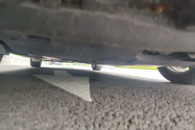 Used Toyota Corolla 2016 Dual-Engine 1.8L E-CVT Elite Edition Chassis Front