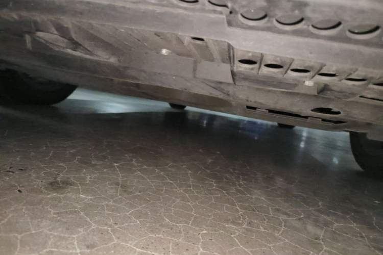 Used Toyota Corolla 2016 Dual-Engine 1.8L E-CVT Elite Edition Chassis Front