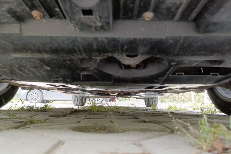 Used Toyota Corolla 2016 Dual-Engine 1.8L E-CVT Elite Edition Chassis Front