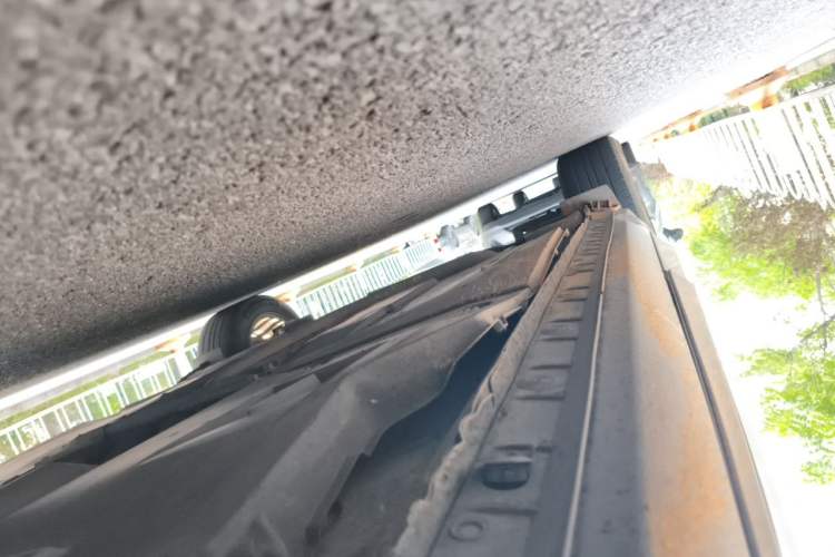 Used Toyota Corolla 2016 Dual-Engine 1.8L E-CVT Elite Edition Chassis Front Right