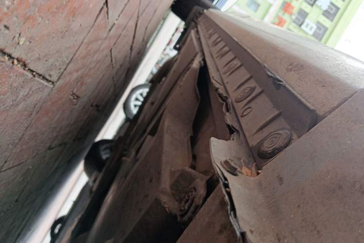 Used Toyota Corolla 2016 Dual-Engine 1.8L E-CVT Elite Edition Chassis Front Right