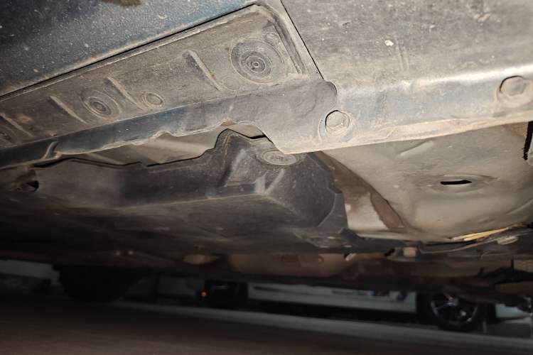 Used Toyota Corolla 2016 Dual-Engine 1.8L E-CVT Elite Edition Chassis Front Right