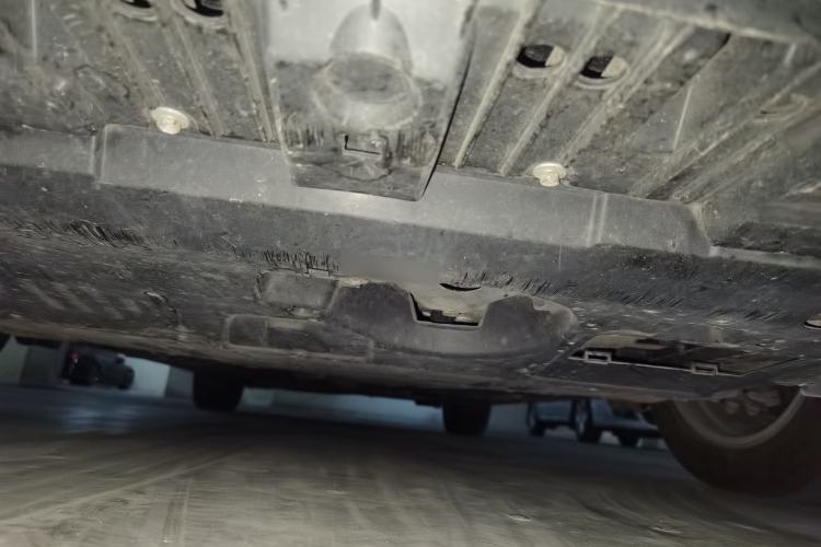 Used Toyota Corolla 2016 Dual-Engine 1.8L E-CVT Elite Edition Chassis Front