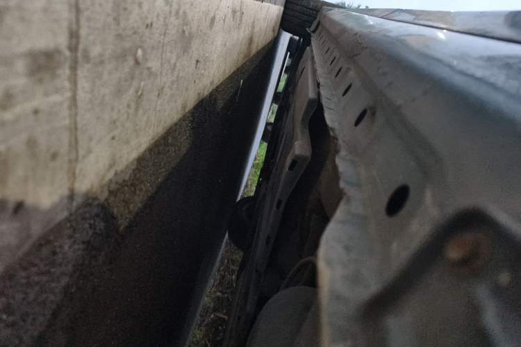 Used Toyota Corolla 2016 Dual-Engine 1.8L E-CVT Elite Edition Chassis Rear Left