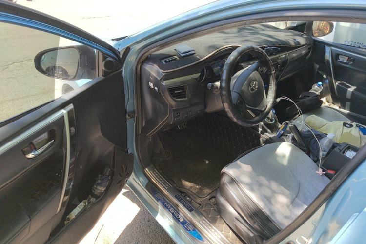 Used Toyota Corolla 2016 Dual-Engine 1.8L E-CVT Elite Edition Driver Seat