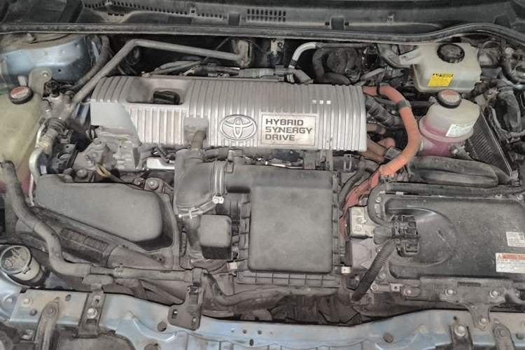 Used Toyota Corolla 2016 Dual-Engine 1.8L E-CVT Flagship Edition Engine Bay
