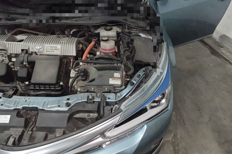 Used Toyota Corolla 2016 Dual-Engine 1.8L E-CVT Elite Edition Engine Bay Left