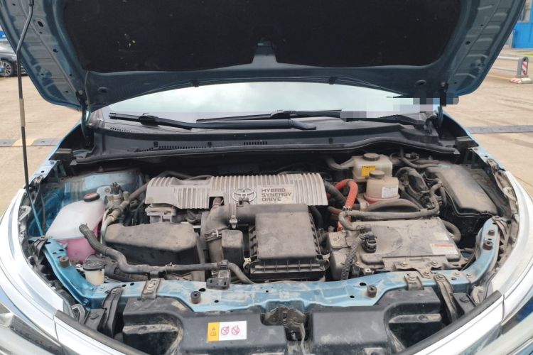 Used Toyota Corolla 2016 Dual-Engine 1.8L E-CVT Elite Edition Engine Bay