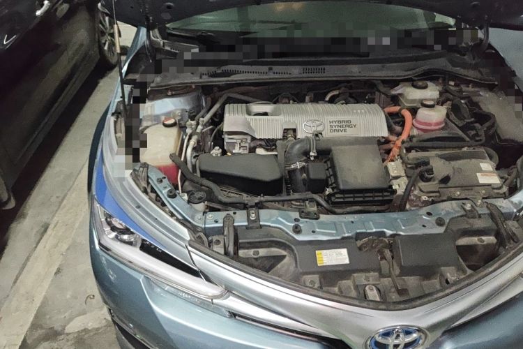Used Toyota Corolla 2016 Dual-Engine 1.8L E-CVT Elite Edition Engine Bay Right