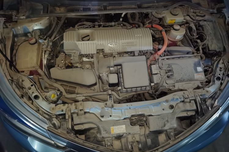 Used Toyota Corolla 2016 Dual-Engine 1.8L E-CVT Elite Edition Engine Bay