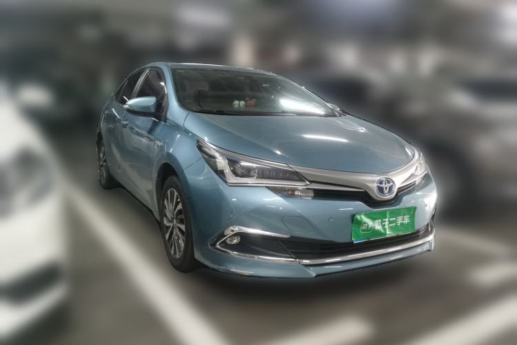 Used Toyota Corolla 2016 Dual-Engine 1.8L E-CVT Elite Edition Front Right 45 Deg