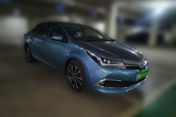 Used Toyota Corolla 2016 Dual-Engine 1.8L E-CVT Elite Edition Front Right 45 Deg