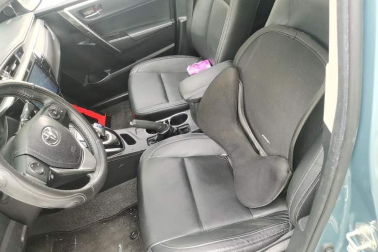 Used Toyota Corolla 2016 Dual-Engine 1.8L E-CVT Elite Edition Left Front Seat