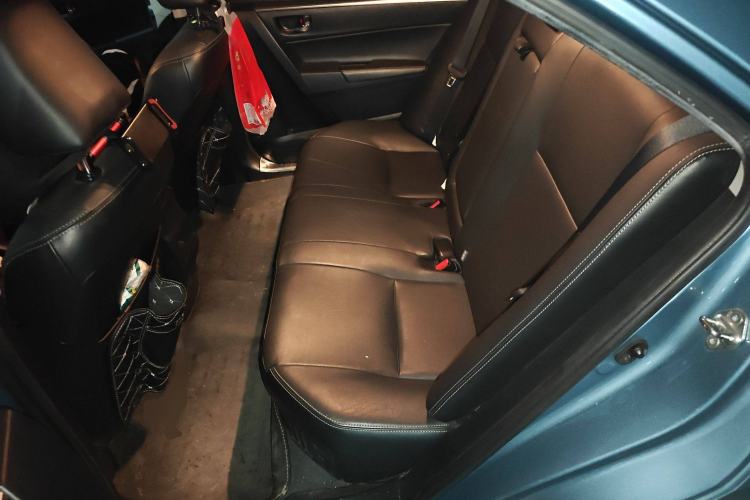 Used Toyota Corolla 2016 Dual-Engine 1.8L E-CVT Elite Edition Left Rear Seat
