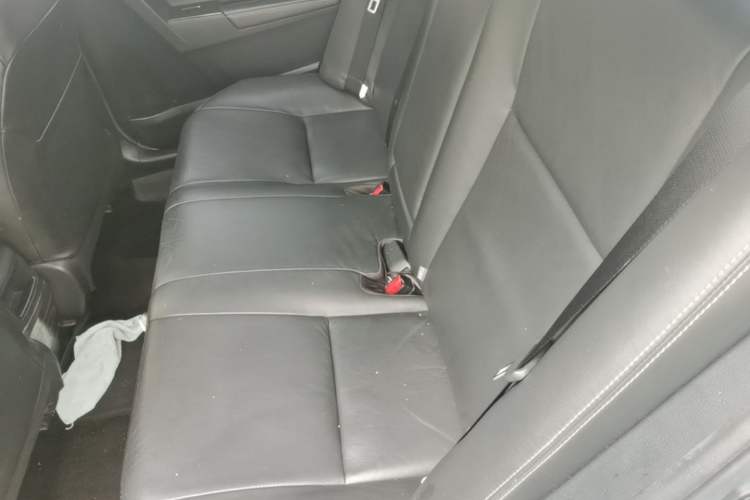 Used Toyota Corolla 2016 Dual-Engine 1.8L E-CVT Elite Edition Left Rear Seat